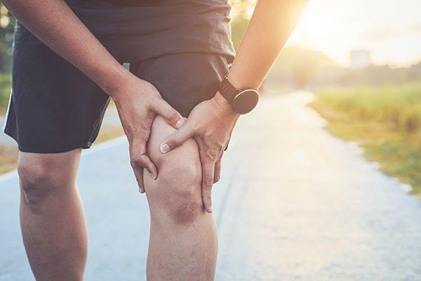 Patient with knee joint pain